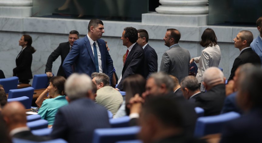 НС прие промени в закона за подаващите сигнали за нарушения лица