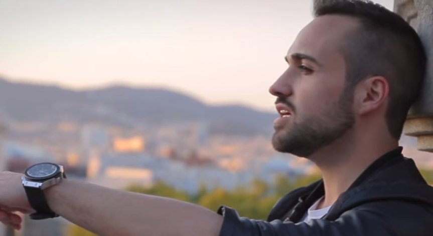 Изпълнителят Митко Петров с нов видеоклип в Барселона