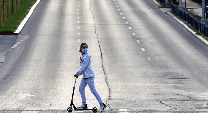 Румъния въвежда състояние на тревога заради Ковид-19, глобите са жестоки