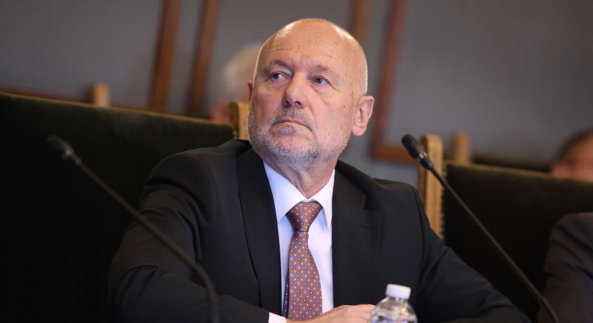 Тагарев: Разчитам на подкрепата на депутатите за 198 бронетранспортьора Stryker