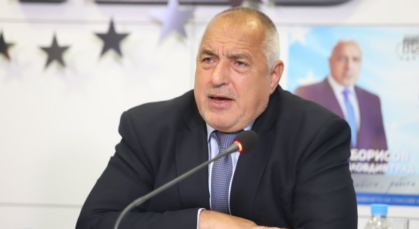 Борисов: Парламентът обслужва интересите на Радев, целта беше да му дадат ЦИК
