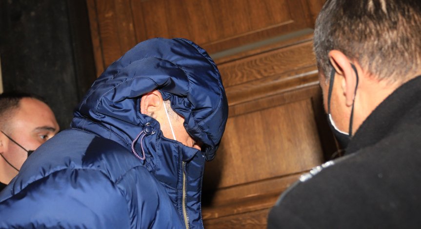 Обвиненият в шпионаж полк. Петров остава за постоянно в ареста  