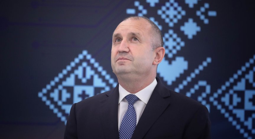 Радев: Опитват да подменят историята ни, държавността отстъпва пред чужди интереси