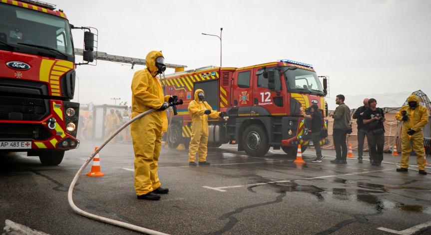 Руска атака с жертви при разпределяне на хуманитарна помощ в Орехов