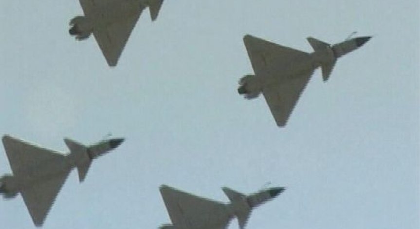 Чехия разследва корупцията около 14 изтребителя Gripen