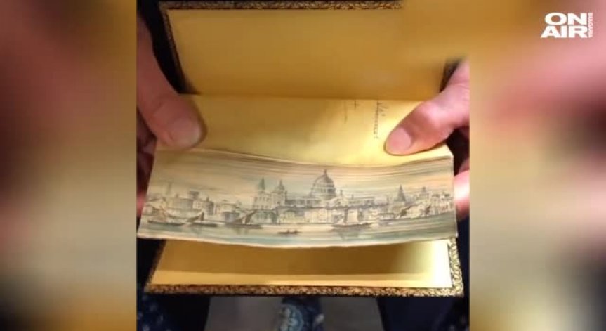 Библиотекари от Бостън показаха колекция от книги с илюстрирани ръбове