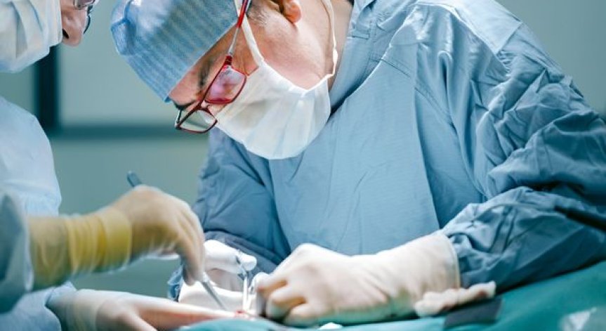 Увеличават заплащането на лекарите при трансплантации