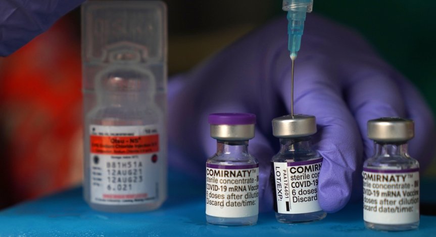 Помага ли повече специалният бустер срещу Омикрон?