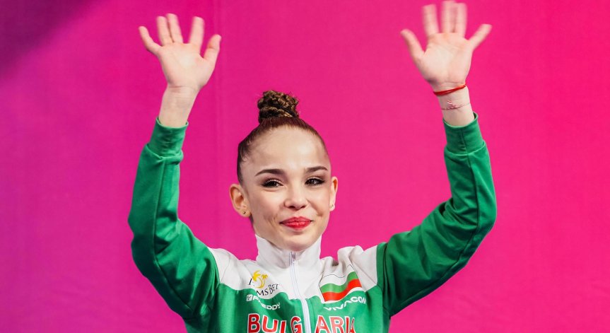 Стилияна Николова завърши седма във финала на обръч във Франкфурт