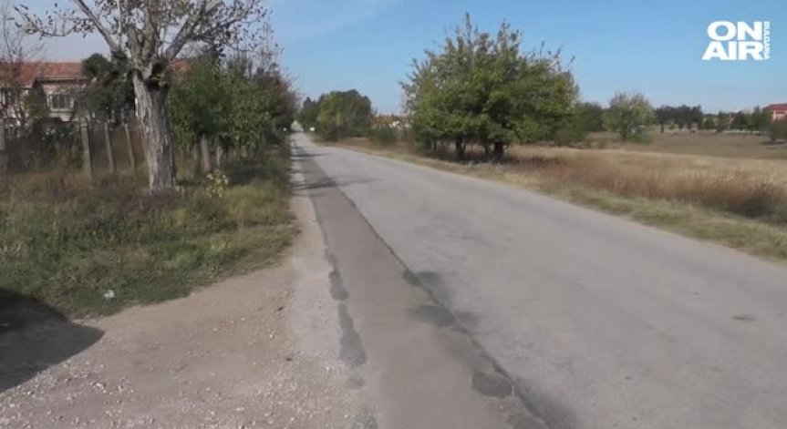 Заради прегазеното дете: Жители на с. Търнак блокираха пътя в знак на протест