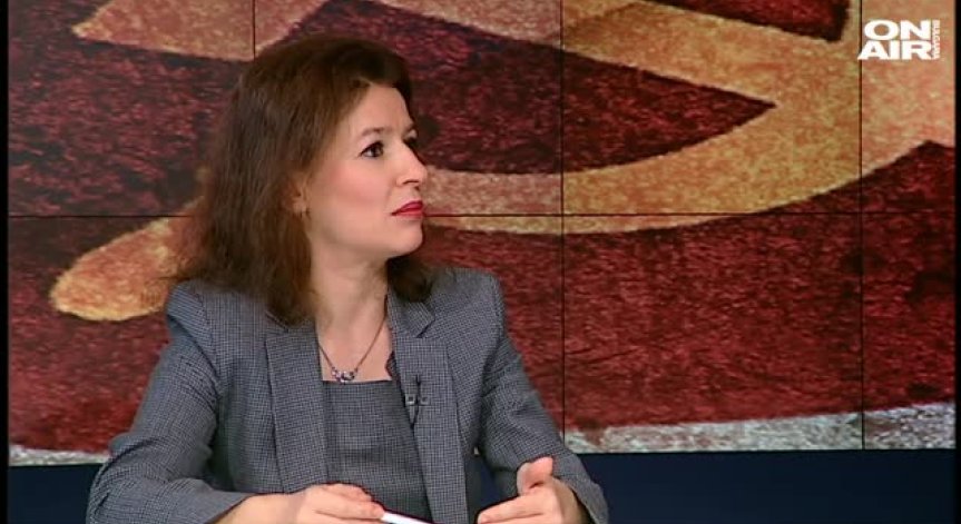 Програмата по история се поляризира