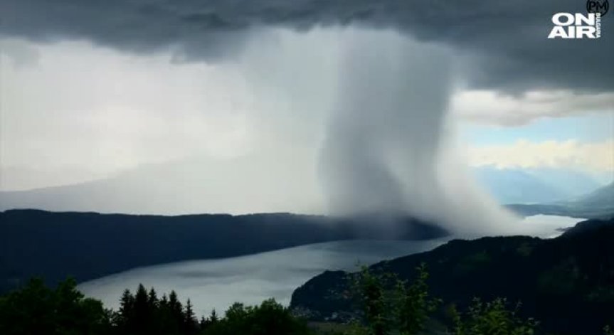 Фотограф засне 