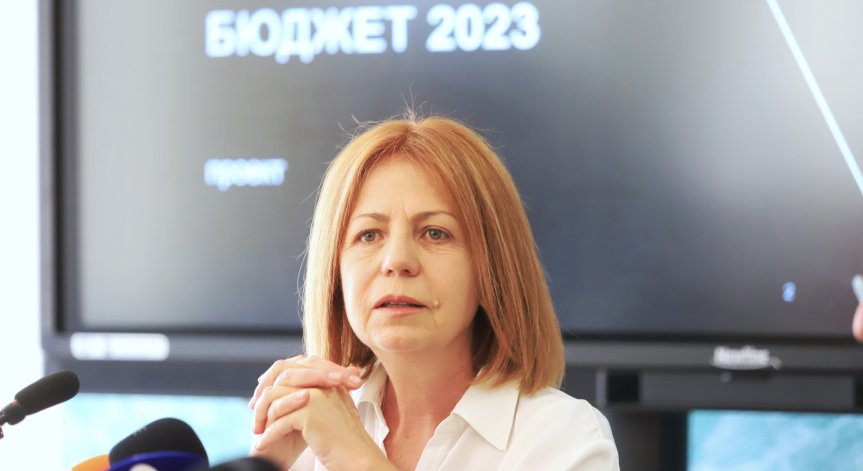 Фандъкова представи рекорден проектобюджет за София от над 2,5 млрд. лв.