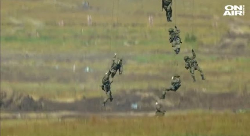 Путин в Сибир: Инспектира мащабните военни учения на Русия