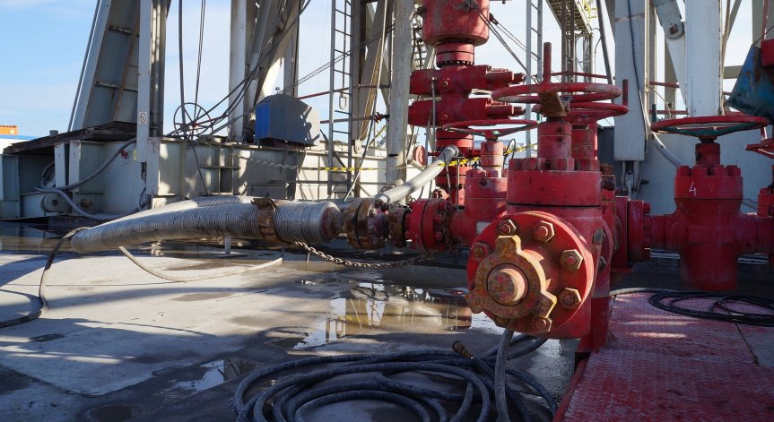 Има опасност да спре транзитът на природен газ от Украйна към Европа