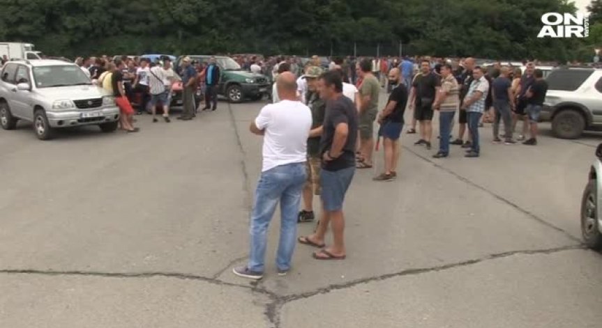 Ловци на трюфели излязоха на протест заради тримесечна забрана за бране