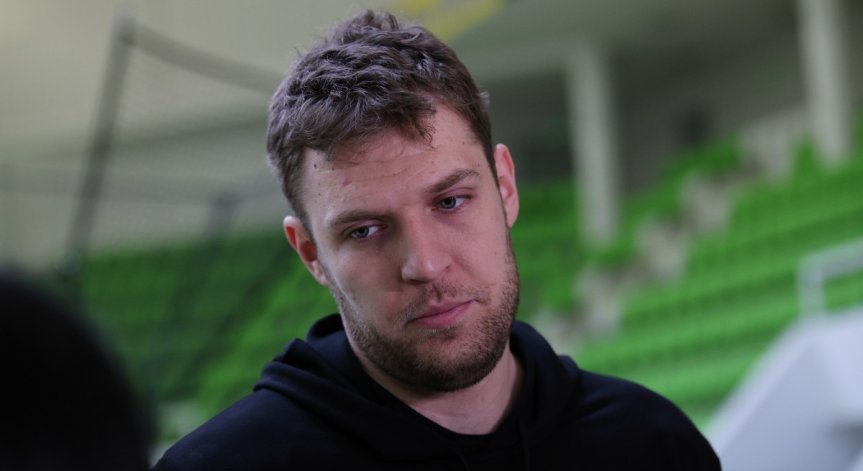 Мачът ще бъде изигран на 6 август.