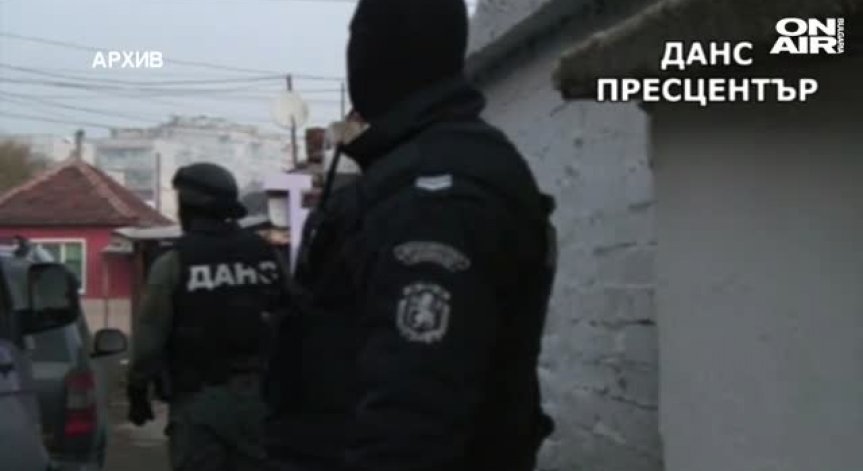 ДАНС изгони още двама турски граждани