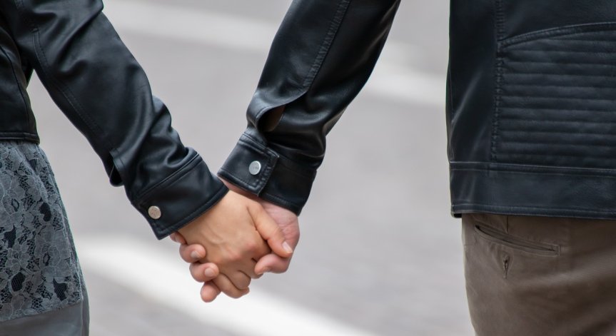 Любовен хороскоп за 29 януари - 4 февруари: Романтика за Близнаците, изненади за Раците