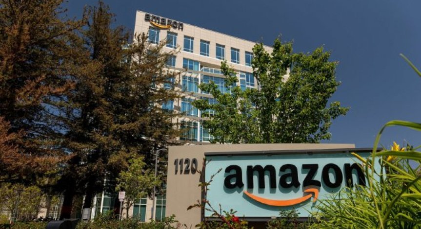 Amazon отлага завръщането на служителите си в офисите