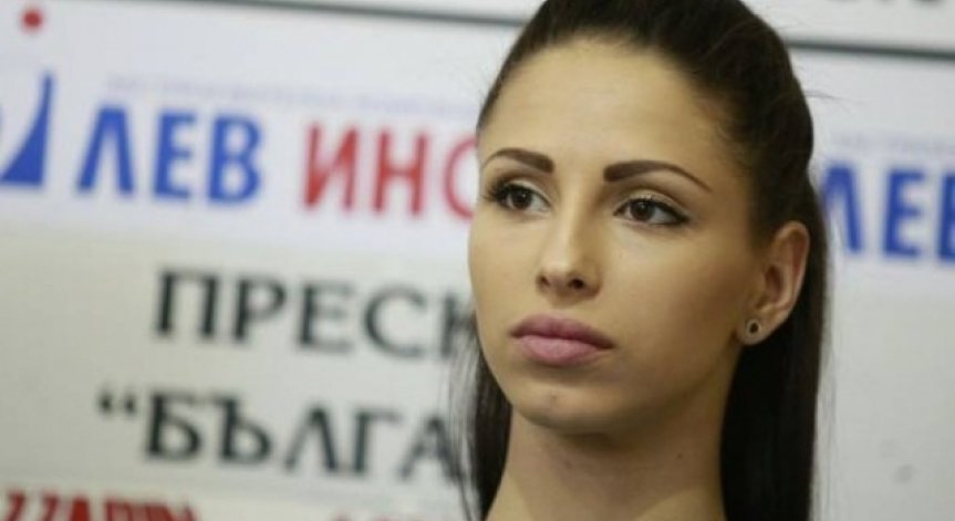 Състоянието на Цвети е добро, поставиха диск на шията й