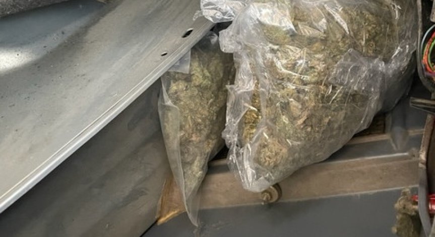 Задържаха македонци с 32 кг марихуана на влизане в България