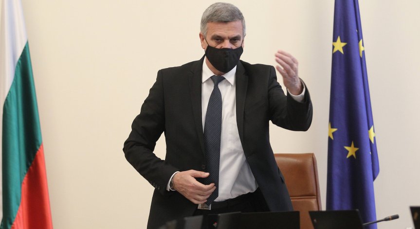 Янев: Дълг на обществото е да приобщи младите към примера на будителите