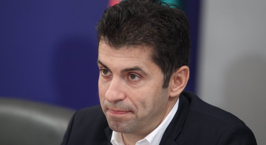 Официално: Петков заминава на посещение в Скопие на 18 януари