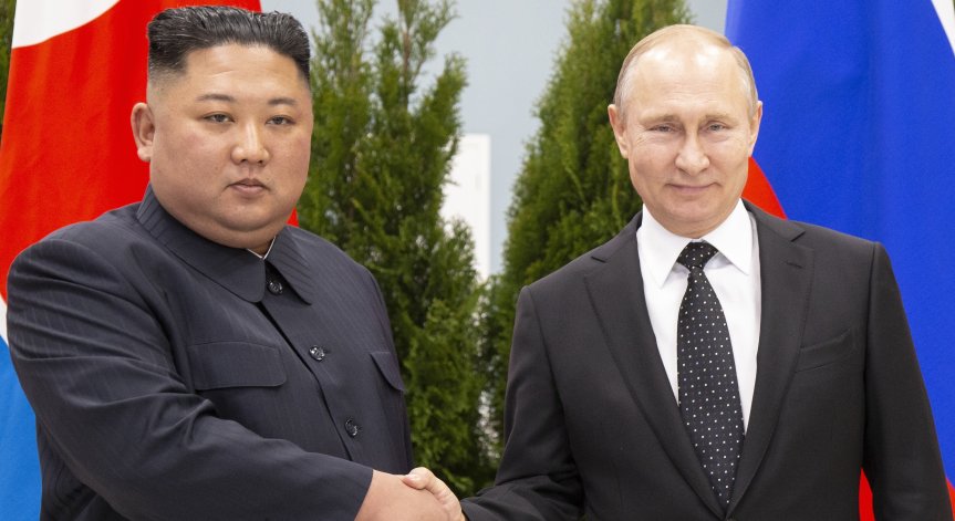 Ким Чен Ун напусна Пхенян с брониран влак. Отива ли на среща с Путин?