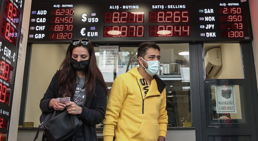 Срив на лирата и растяща инфлация в Турция