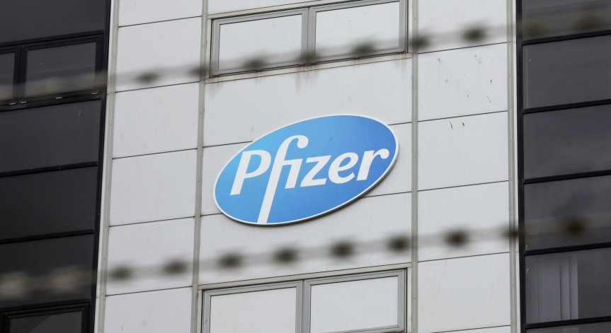 Pfizer купува компания за лекарства срещу рак
