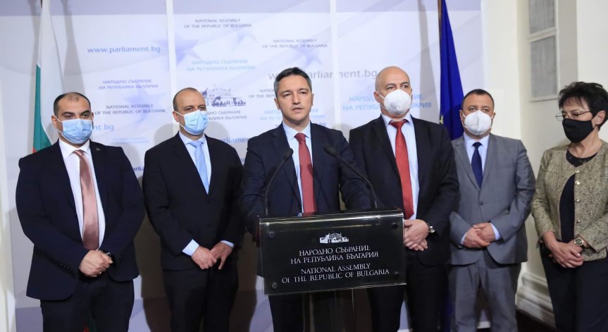 БСП настоява за замразяване на депутатските заплати