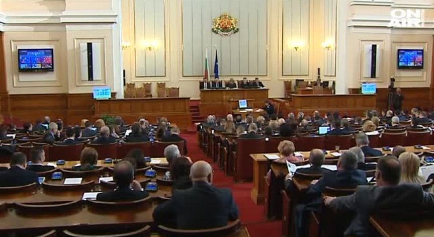 Бежанци, съдебна реформа и изборно законодателство-приоритетите в НС