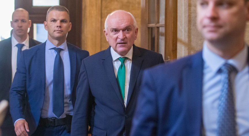 Служебният кабинет на Главчев ще вземе решение за МРЗ.