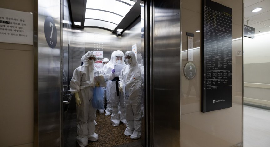 Асансьорът - едно от най-опасните места за заразяване с Ковид-19