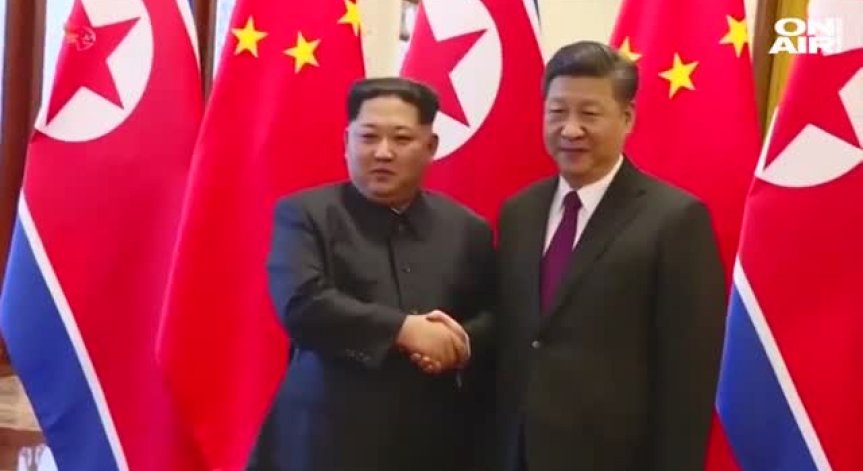Китайският президент на двудневно посещение в Северна Корея