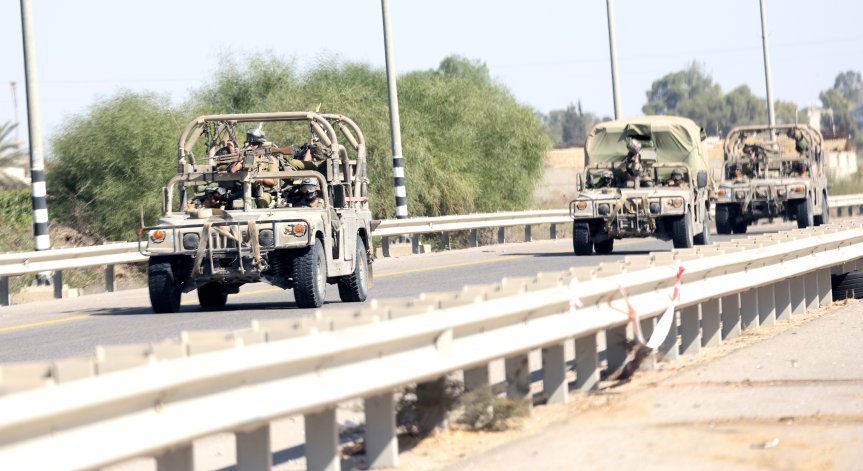 До часове силите на Израел навлизат в Газа, около 10 хил. са убитите палестинци
