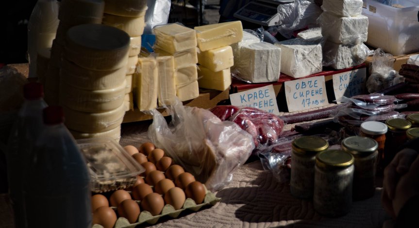 35 ст. за яйце на едро.