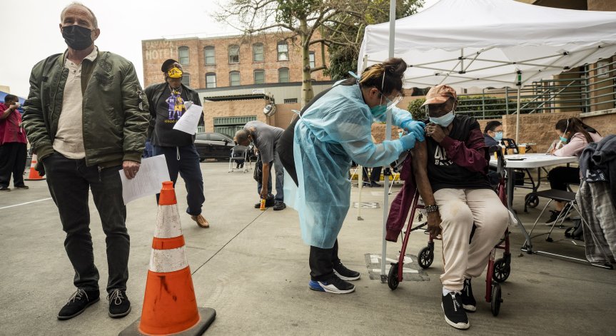 Искрица надежда: Сериозен спад в случаите на Ковид-19 по света