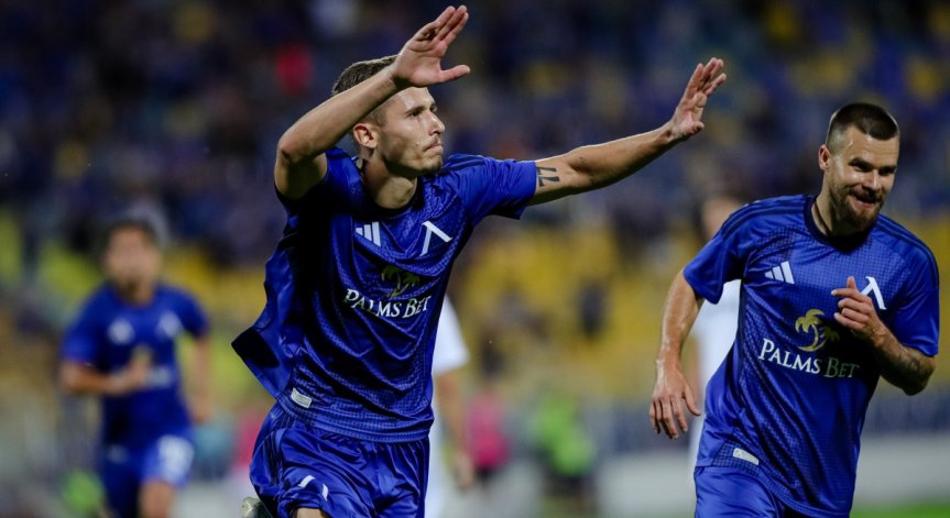 Двубоите са на 7 и 14 август.