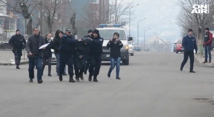 Братовчедът на Дамла я убил, защото го хванала да краде, твърди нова версия