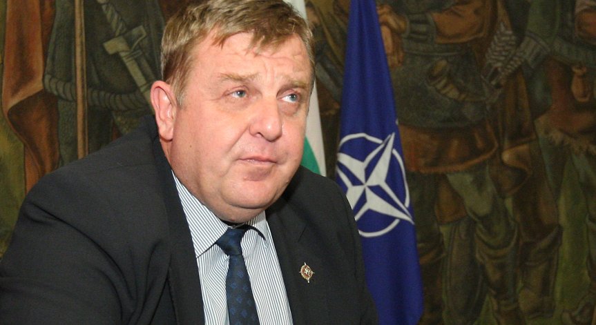 Каракачанов: Ситуацията на границата е спокойна