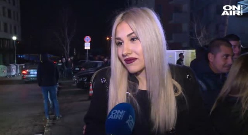 Студенти отбелязаха 8 декември с алкохол и поп-фолк 