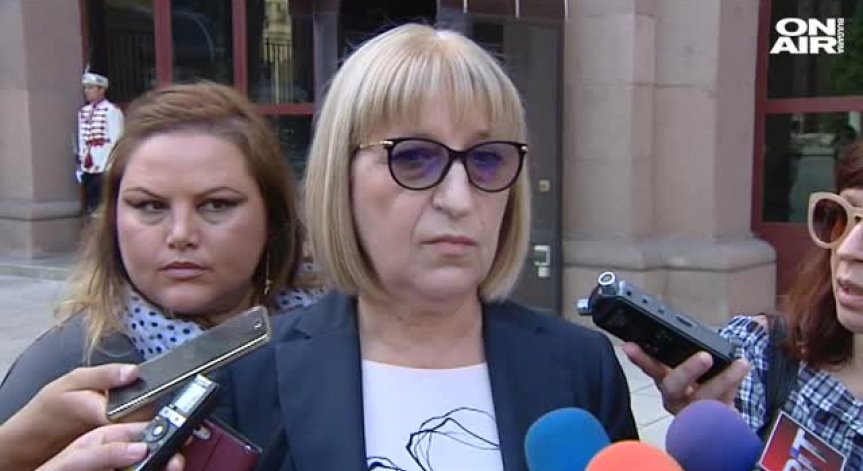 Цачева: Нов антикорупционен закон до края на юли