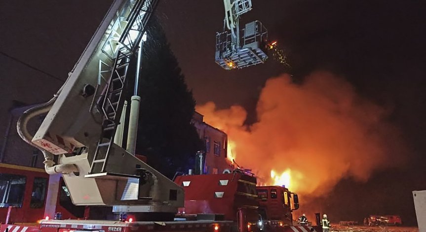 Русия засече 4 дрона на нейна територия, единият се разби до Москва