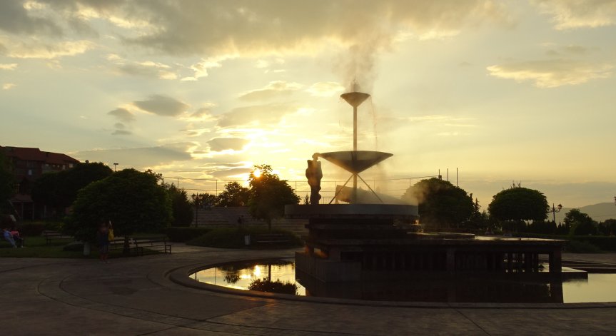 Община Сапарева Баня ще се отоплява с дърва, сметките за ток скочили три пъти