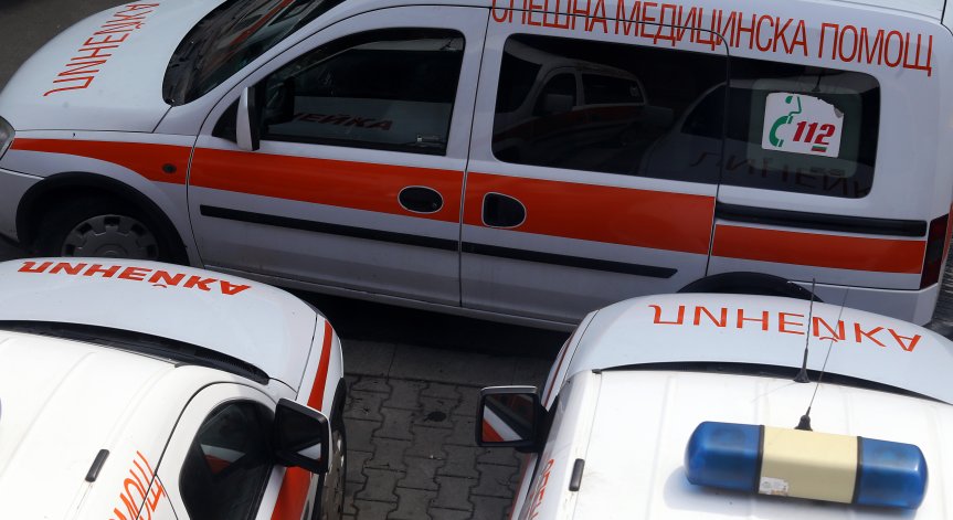 20-годишна шофьорка помете работник на пътя