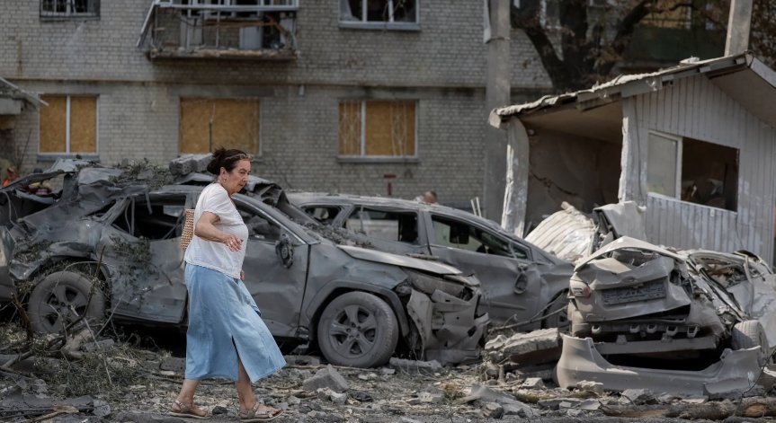 Нова вълна от руски удари в Украйна взе жертви