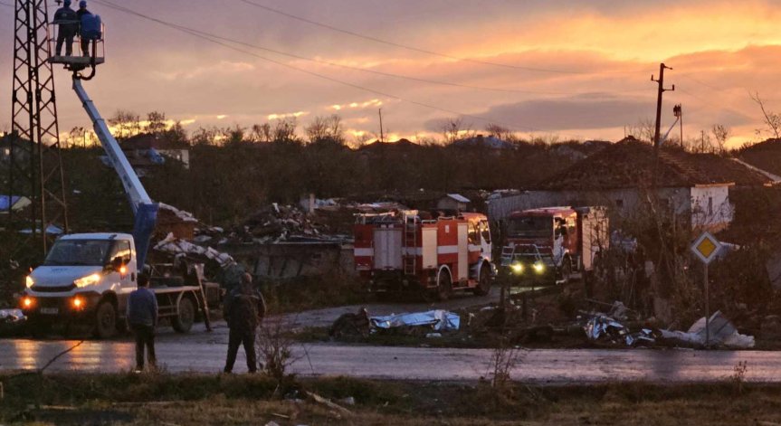 МВР потвърди за жертвите и даде информация за щетите след силната буря в страната