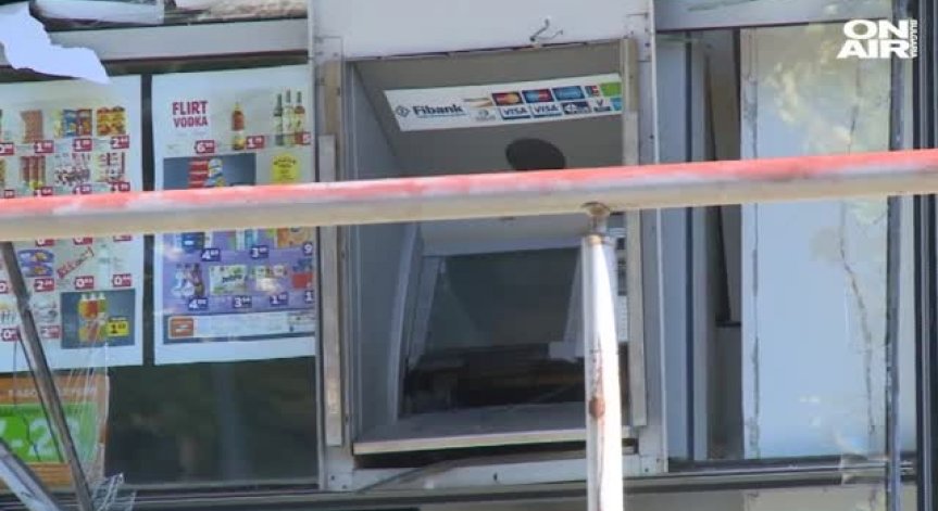 Задържаха заподозрените за обира на банкомат в Стара Загора